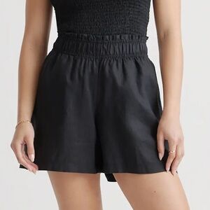 Quince Black Linen High Waisted Shorts Size L EUC
